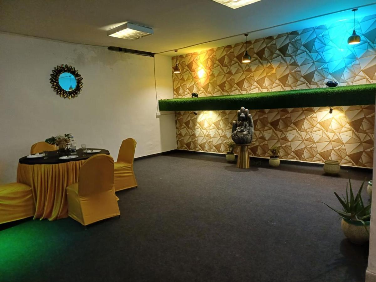 Hotel Elite Sector 45 I Gurgaon Central I Couple Friendly מראה חיצוני תמונה