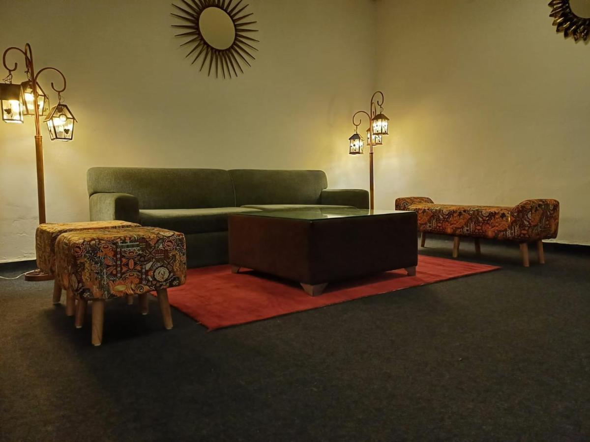 Hotel Elite Sector 45 I Gurgaon Central I Couple Friendly מראה חיצוני תמונה
