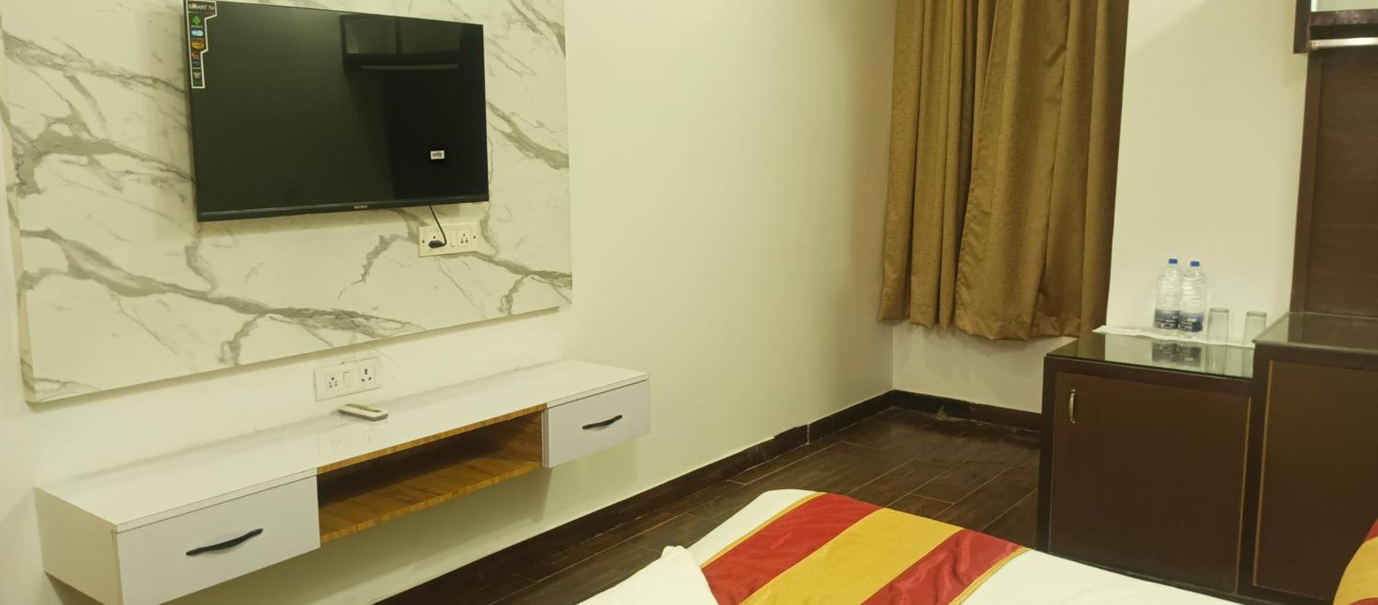 Hotel Elite Sector 45 I Gurgaon Central I Couple Friendly מראה חיצוני תמונה