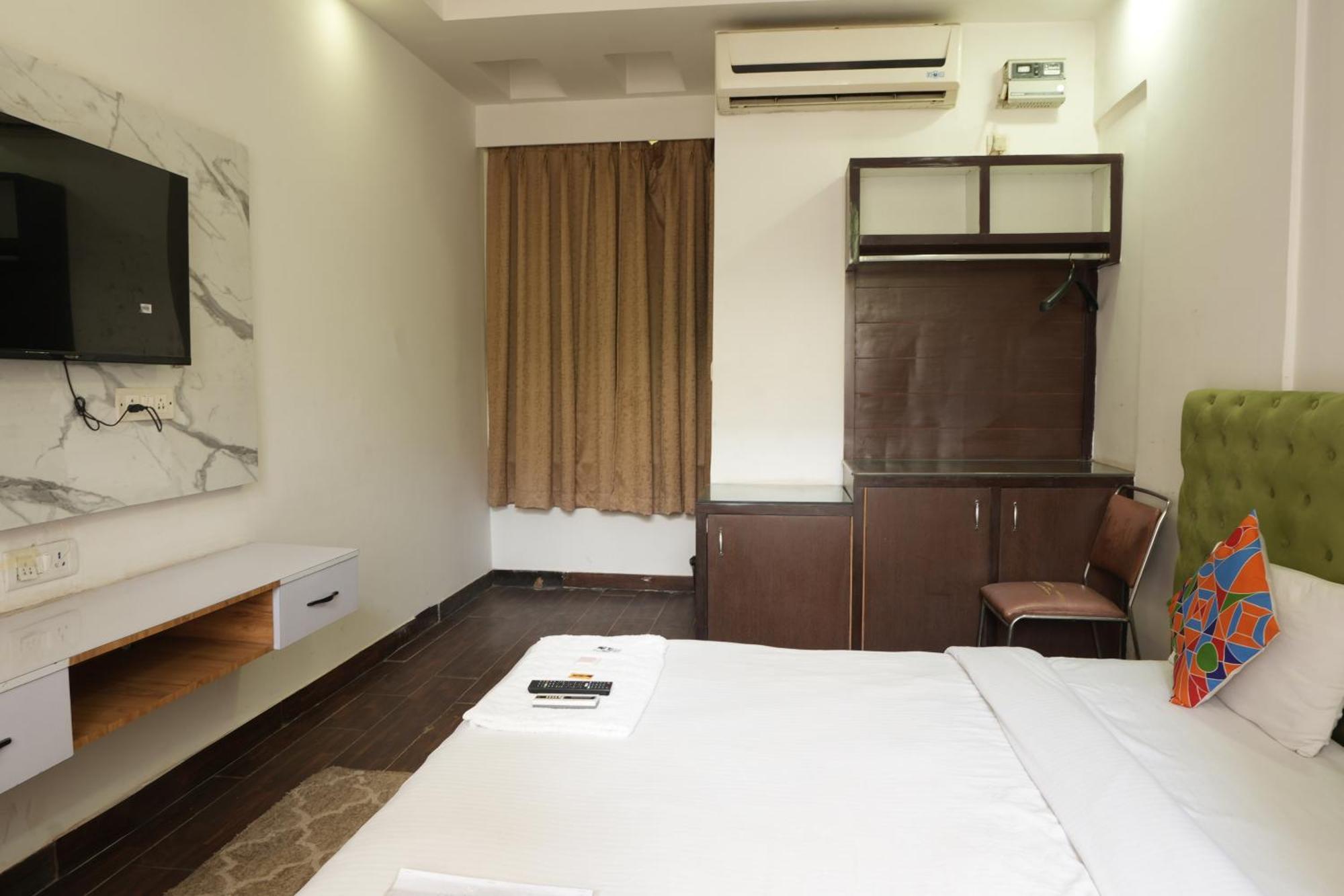 Hotel Elite Sector 45 I Gurgaon Central I Couple Friendly מראה חיצוני תמונה